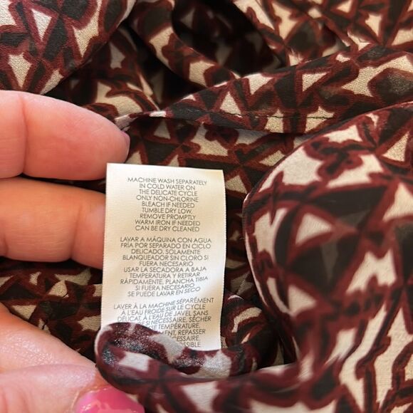 CABI Sakura red sheer sleeveless lattice blouse Size M New - Picture 10 of 10